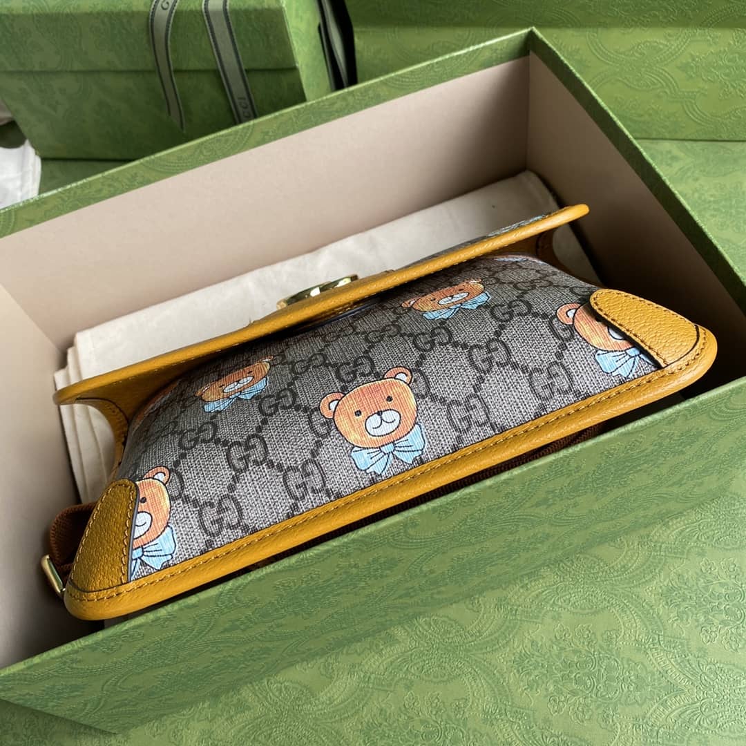 Gvc*1 Doraemon x Gvc*1 Small Belt Bag Replica 647817