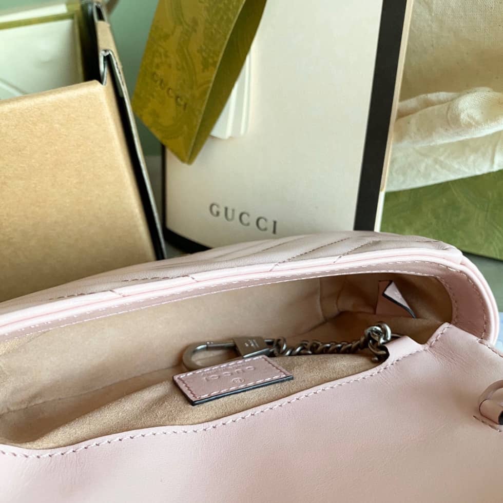 Gvc*1 GG Marmont Quilting S*per Mini 476433 Replica Crossbody Bag