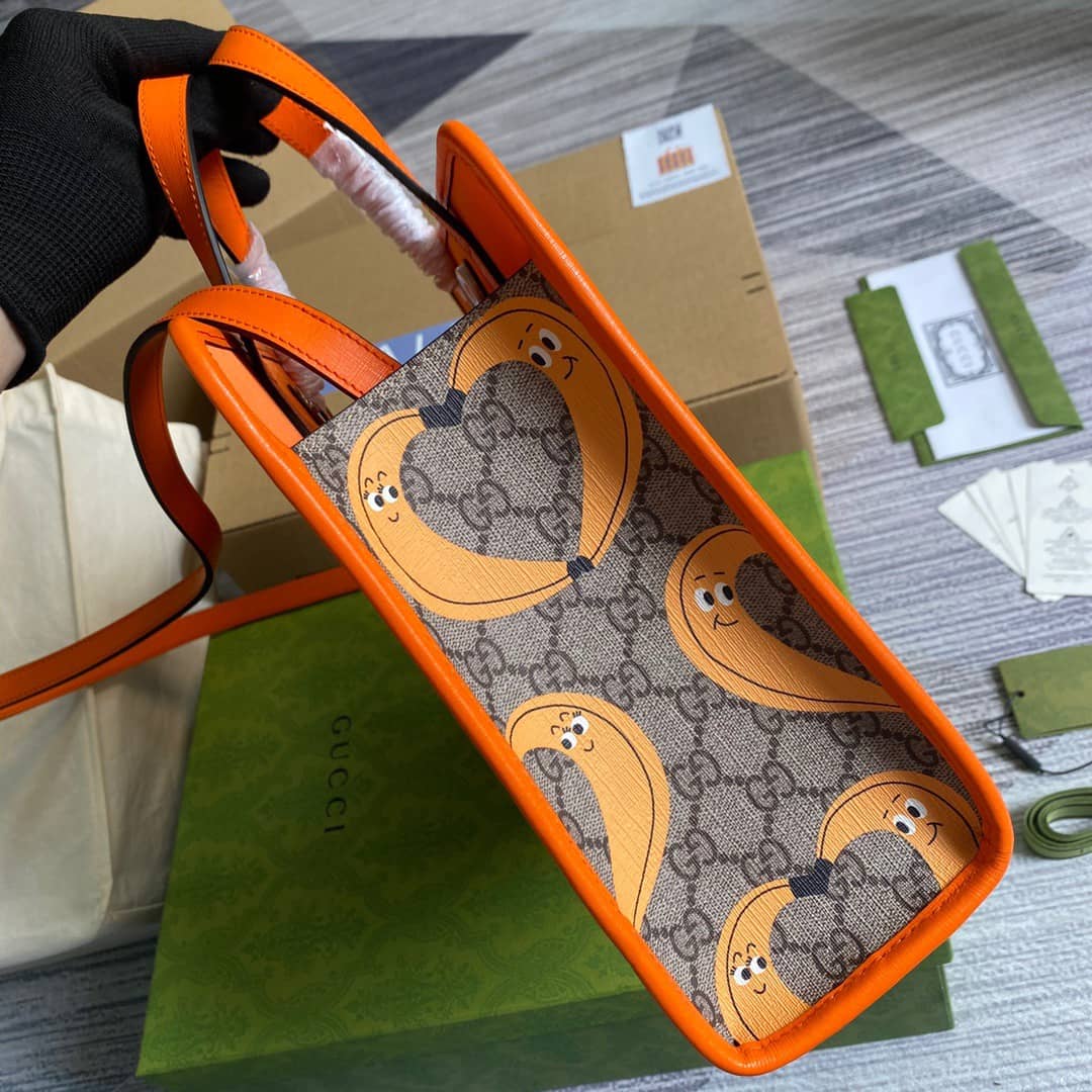 Gvc*1 Svp*me Canvas Children Yuko Higuchi Tote Replica Orange 630542