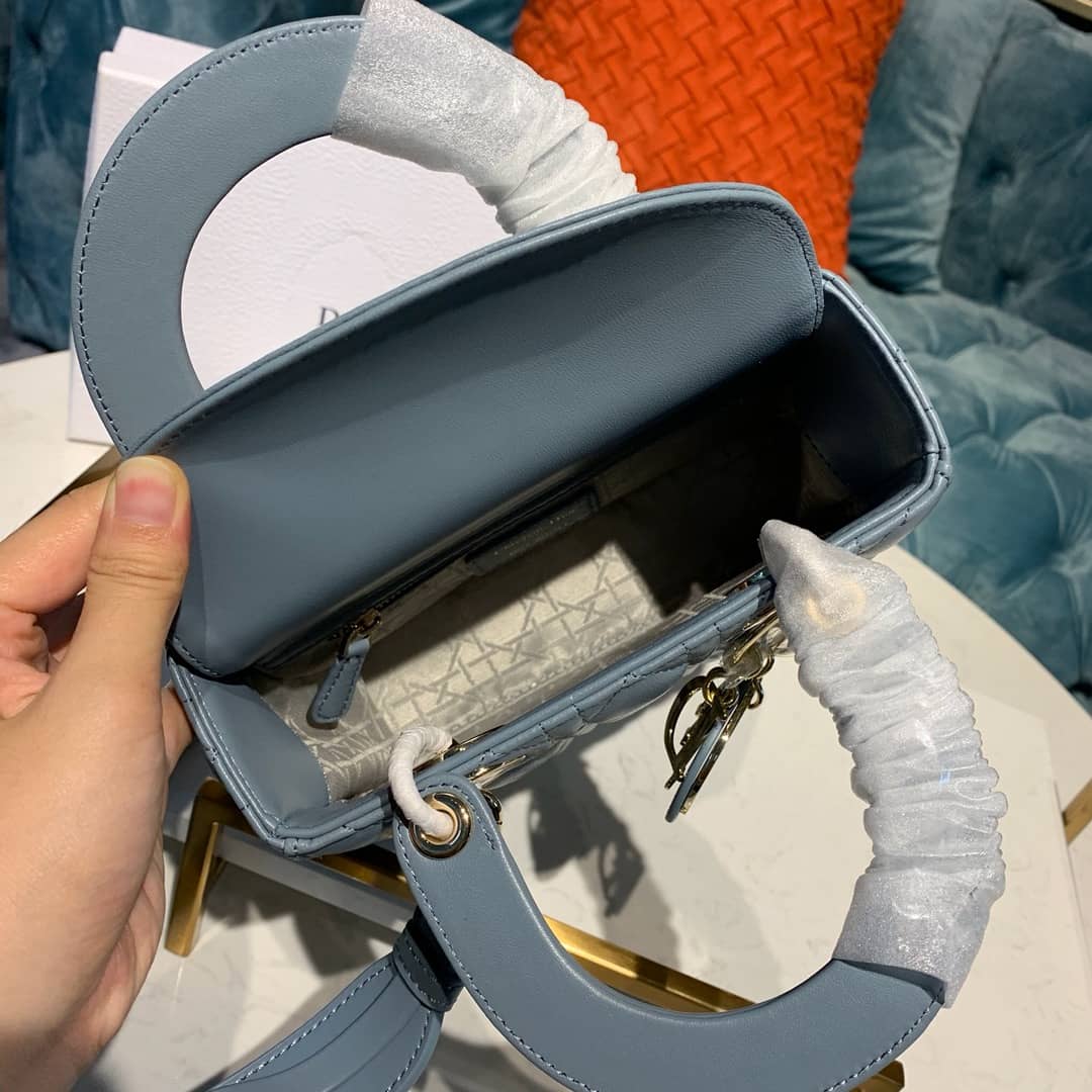 Chr1st1an D10r Lady D10r 20CM Replica Bag