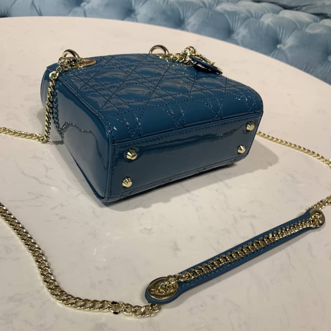 Chr1st1an D10r Lady D10r 17CM Replica Bag