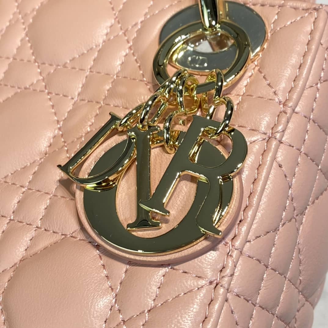 Chr1st1an D10r Lady D10r 17CM Replica Bag