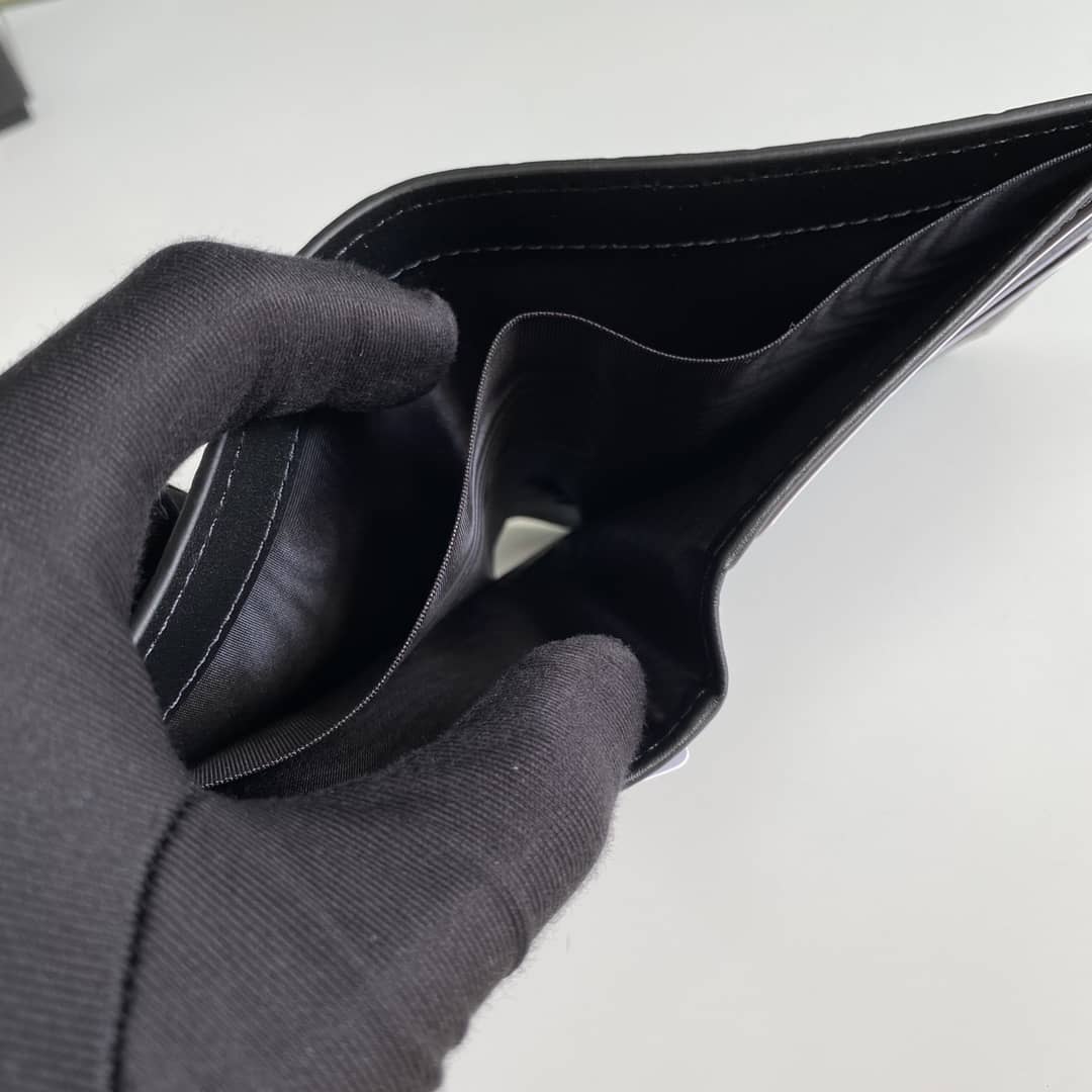 Gvc*1 Signature Bi Fold Calfskin Embossed Wallet 473916