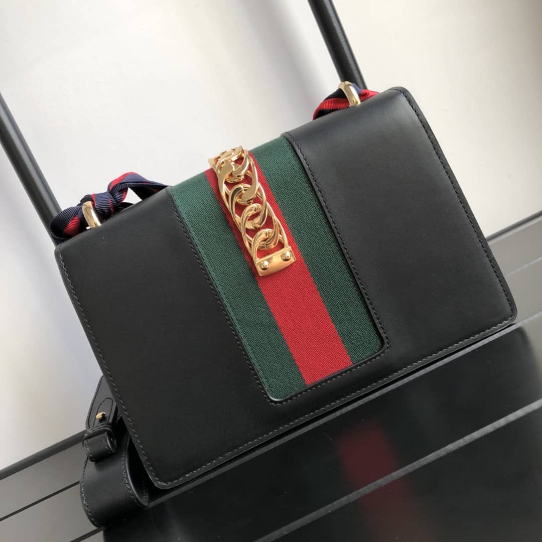 Gvc*1 Sylvie Small Leather Shoulder Bag Replica Black 421882