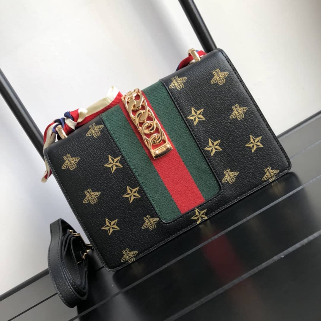 Gvc*1 Sylvie Small Leather Shoulder Bag Replica Black 524405