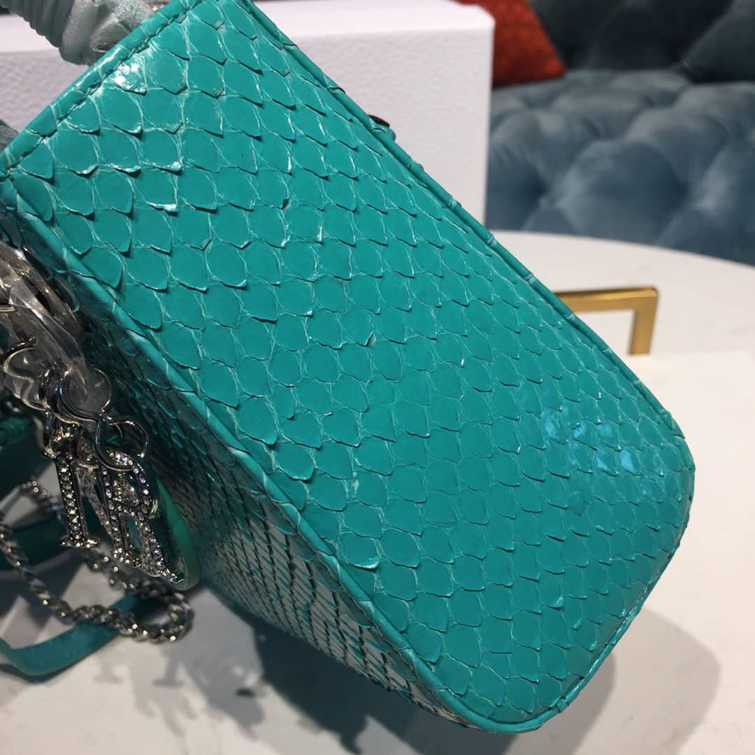 Chr1st1an D10r Lady D10r 17CM Replica Bag