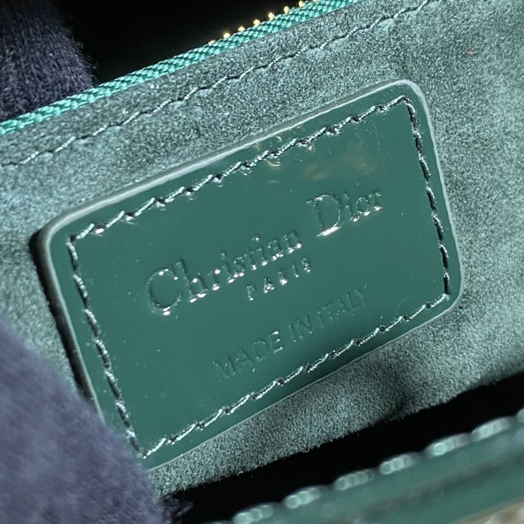 Chr1st1an D10r Lady D10r 24CM Replica Bag