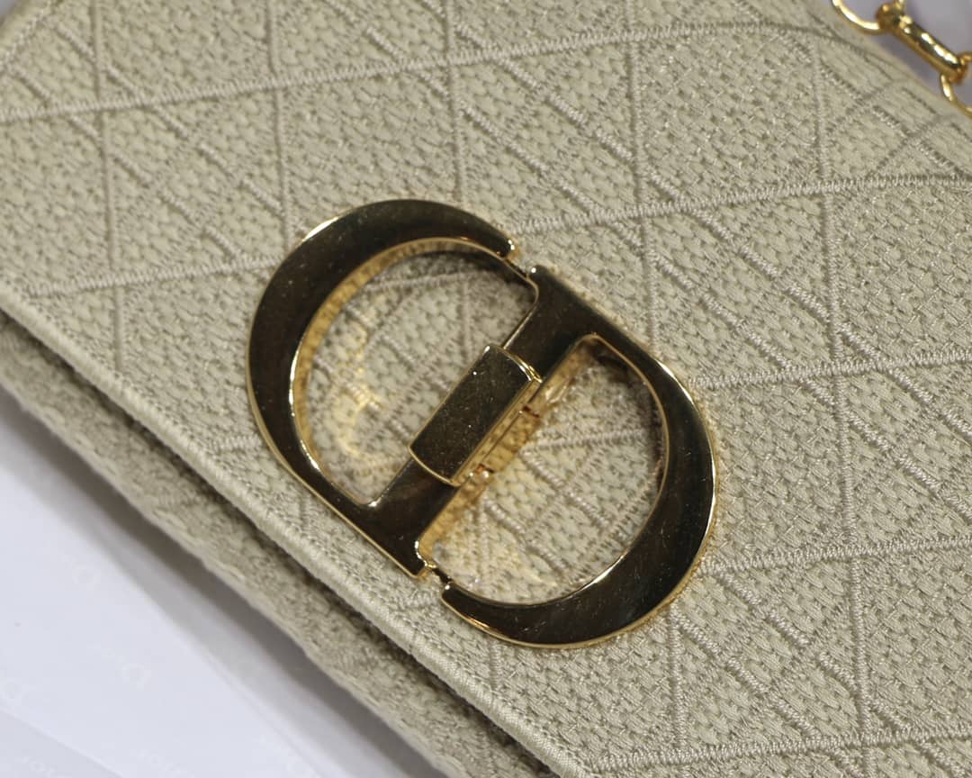 Chr1st1an D10r Caro Replica Bag