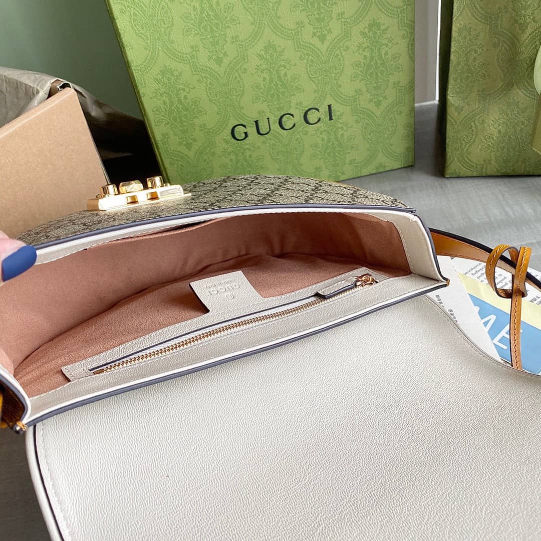 Gvc*1 Padlock Small Shoulder Bag Replica White 644524