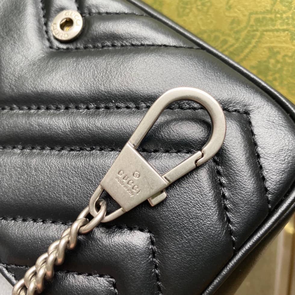 Gvc*1 GG Marmont Quilting S*per Mini 476433 Replica Crossbody Bag