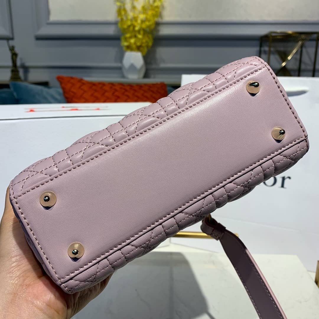 Chr1st1an D10r Lady D10r 20CM Replica Bag