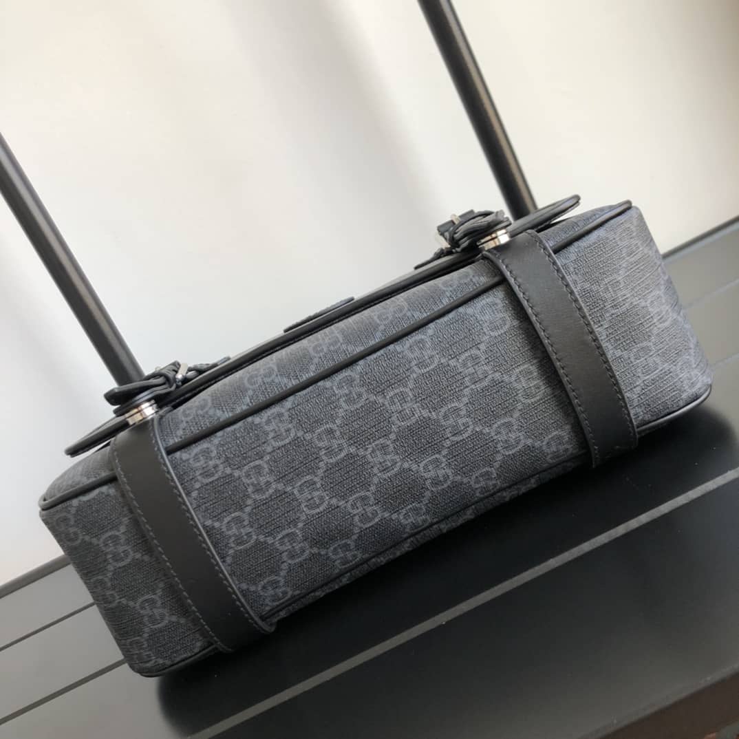 Gvc*1 GG Svp*me Canvas Messenger Bag Replica Black 658542