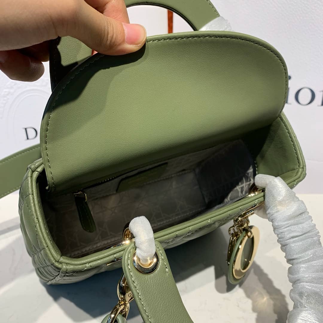 Chr1st1an D10r Lady D10r 20CM Replica Bag