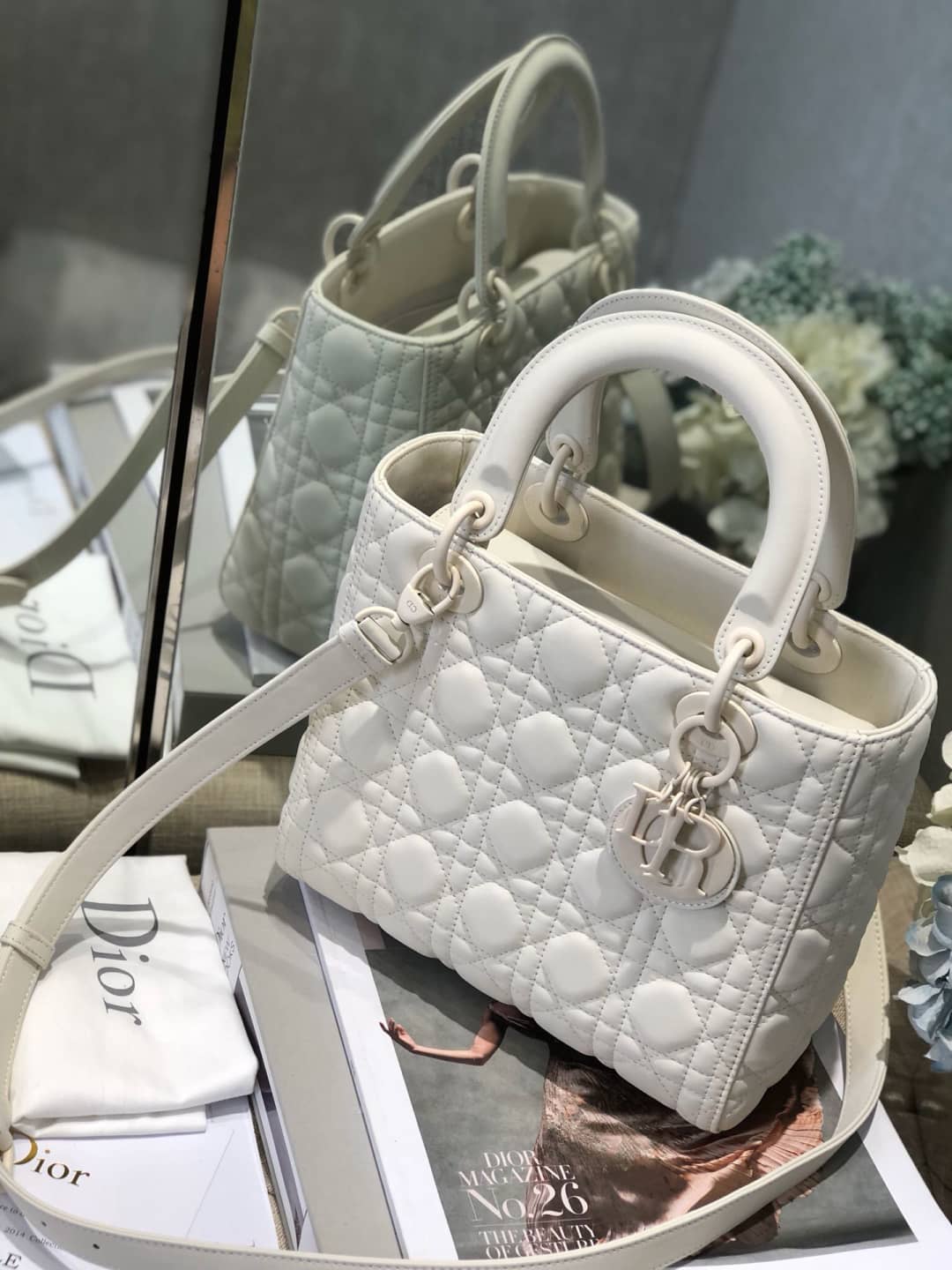 Chr1st1an D10r Lady D10r 24CM Replica Bag