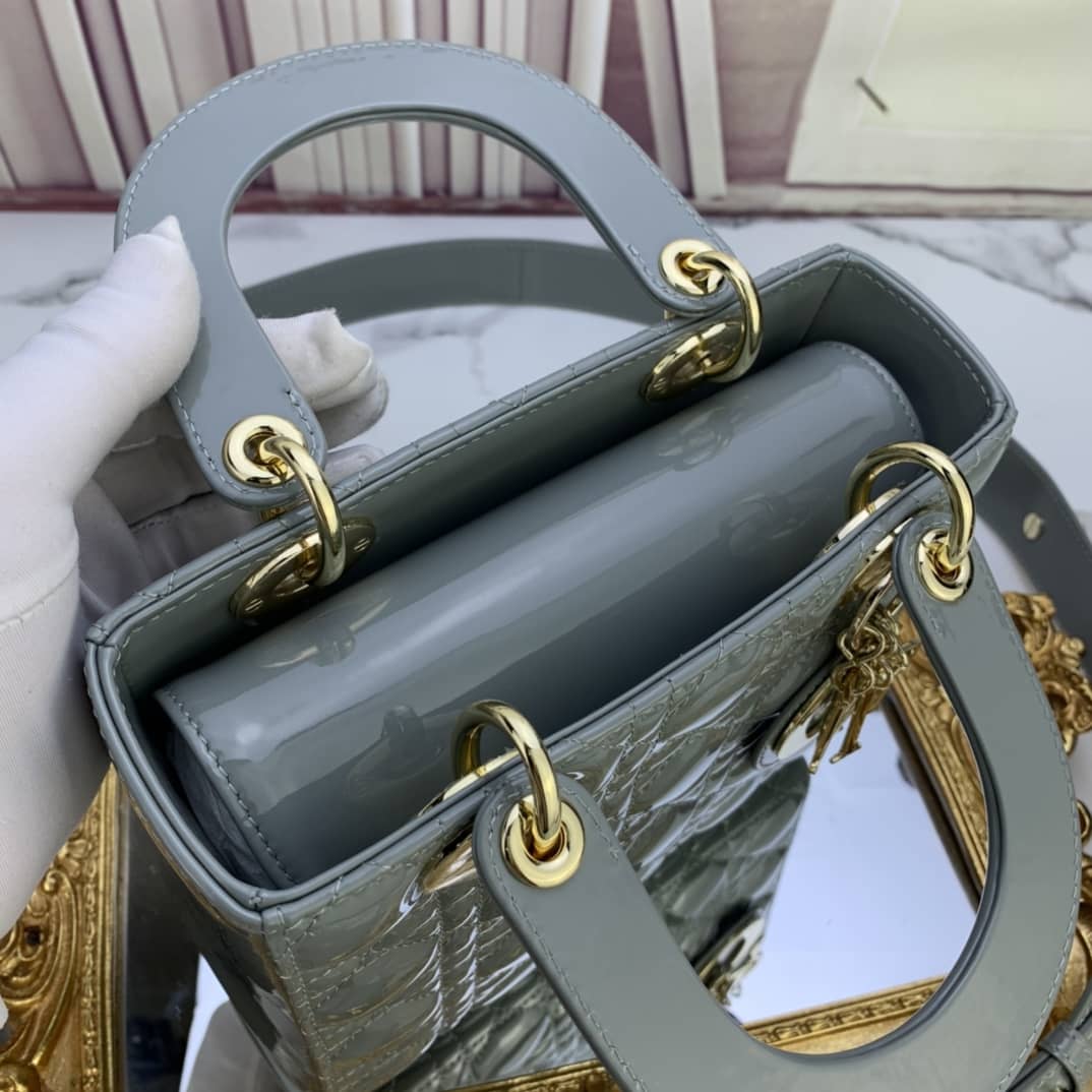 Chr1st1an D10r Lady D10r 20CM Replica Bag