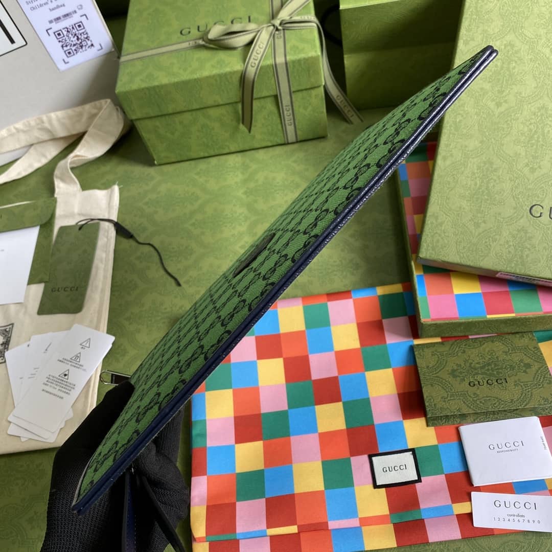 Gvc*1 Multicolor Canvas GG Pouch Replica 657581