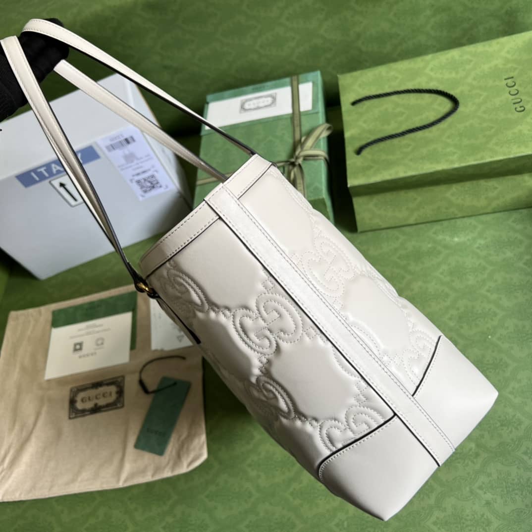 Gvc*1 GG Matelassé Leather Medium Tote Bag 631685 Replica