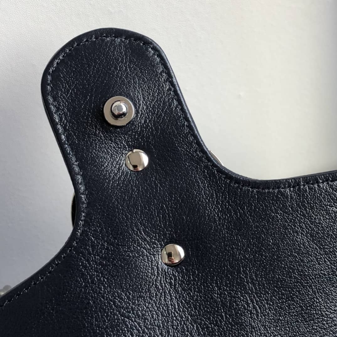 Gvc*1 GG Marmont Matelasse Shoulder Bag Replica Red 443497