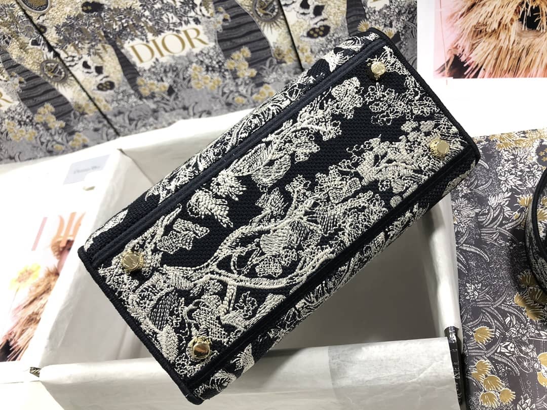 Chr1st1an D10r Lady D10r 24CM Replica Bag