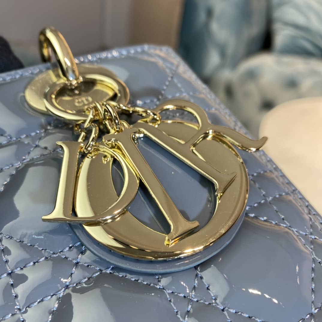 Chr1st1an D10r Lady D10r 24CM Replica Bag