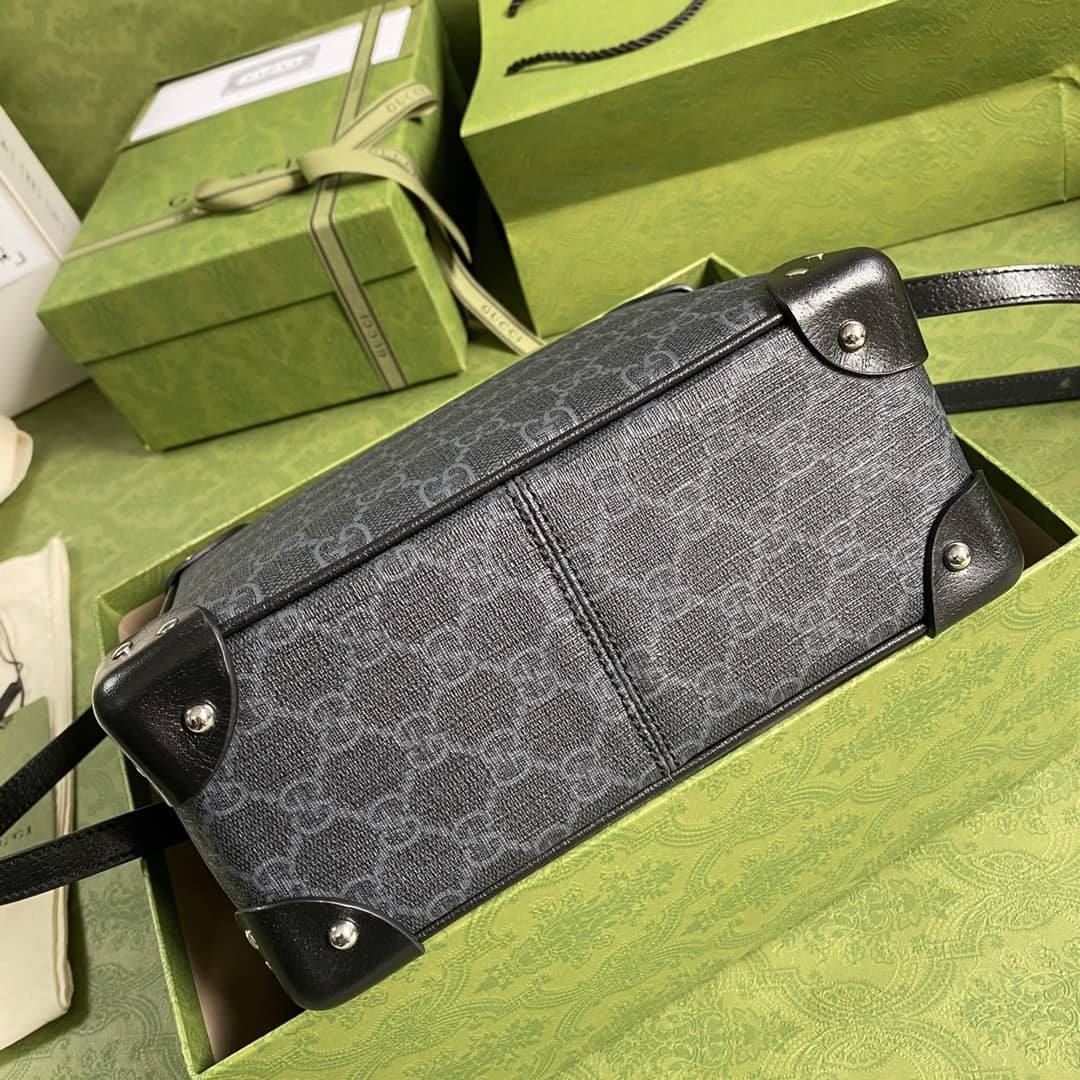 Gvc*1 Svp*me GG Leather Square Shoulder Bag Replica 626363