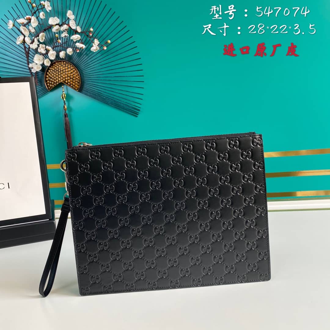 Gvc*1 Embossed Logo Calf Leather Black Pouch 547074