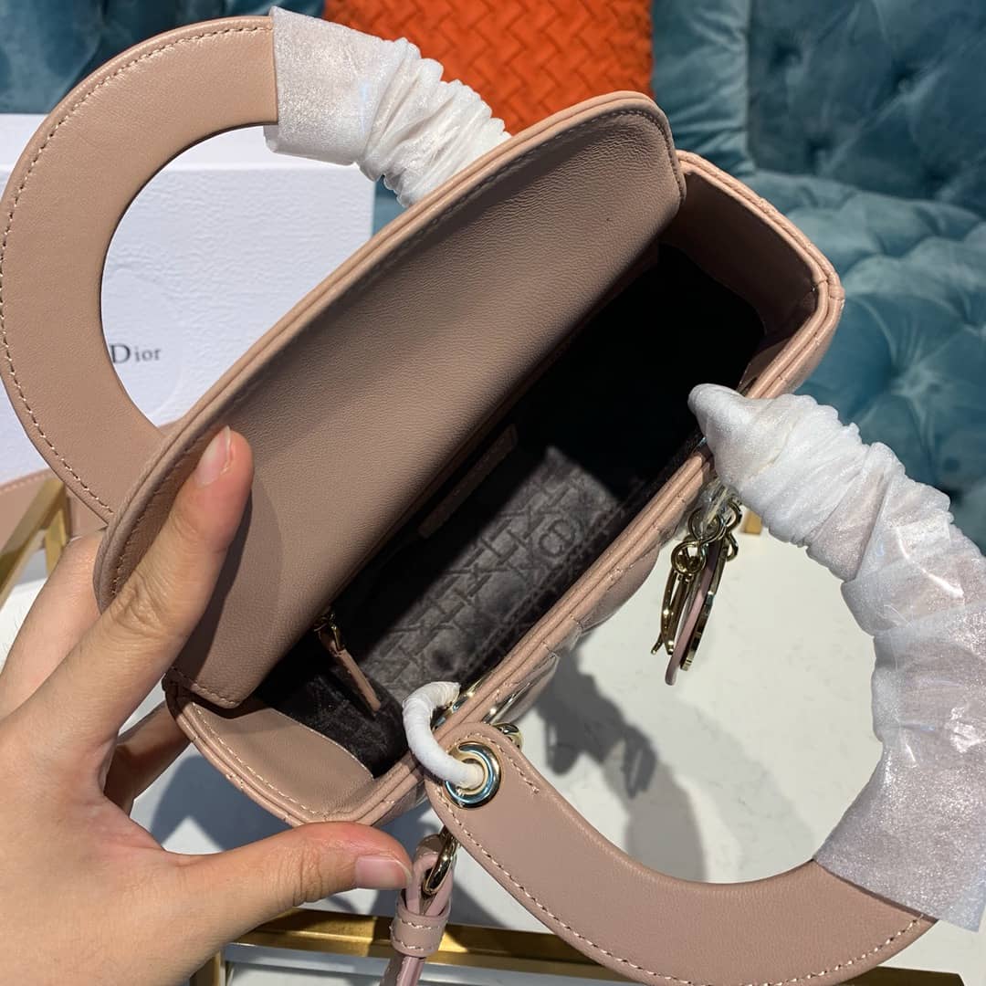 Chr1st1an D10r Lady D10r 20CM Replica Bag