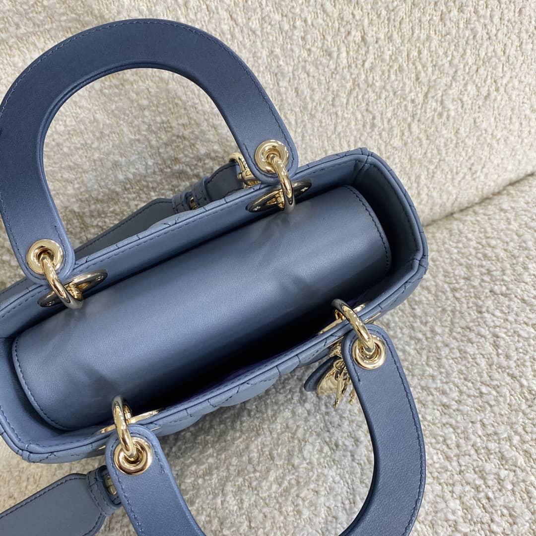 Chr1st1an D10r Lady D10r 20CM Replica Bag