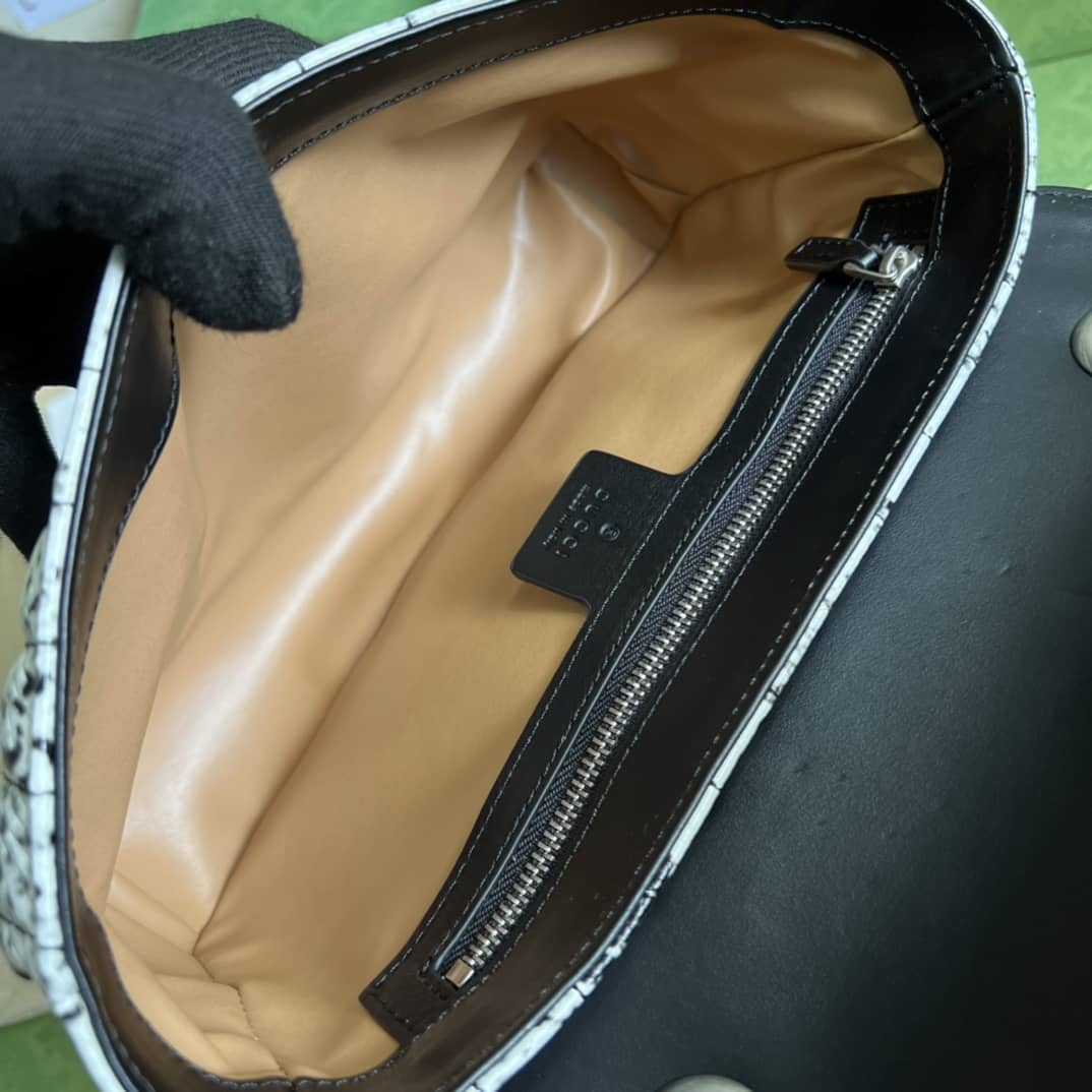 Gvc*1 GG Marmont Small Matelassé Leather 443497