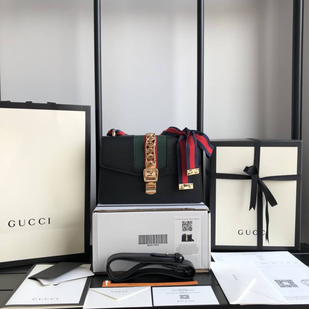 Gvc*1 Sylvie Small Leather Shoulder Bag Replica Black 421882