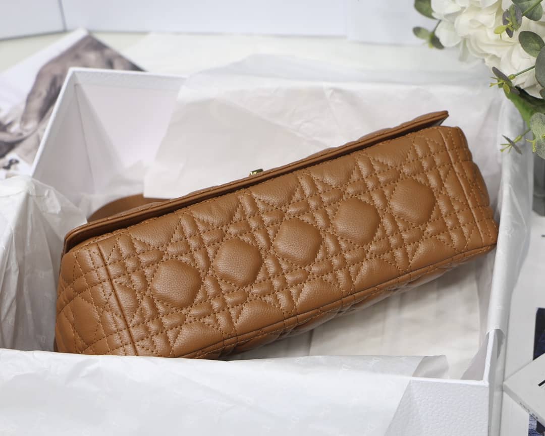 Chr1st1an D10r Caro Replica Bag