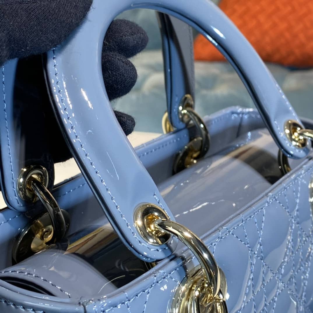 Chr1st1an D10r Lady D10r 24CM Replica Bag