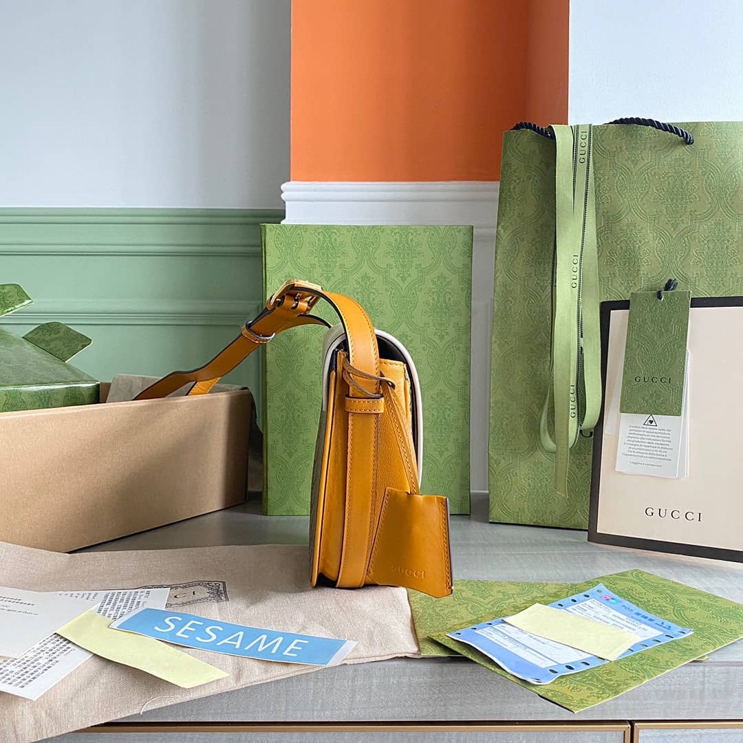 Gvc*1 Padlock Small Shoulder Bag Replica White 644524