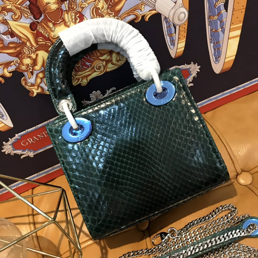 Chr1st1an D10r Lady D10r 17CM Replica Bag