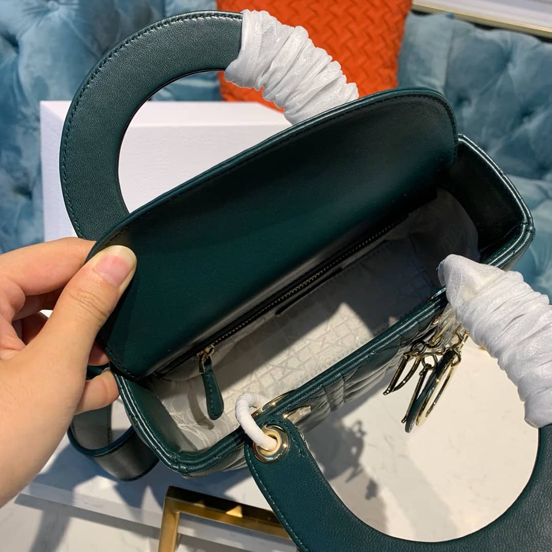 Chr1st1an D10r Lady D10r 20CM Replica Bag