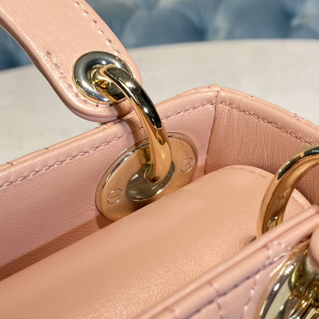 Chr1st1an D10r Lady D10r 17CM Replica Bag