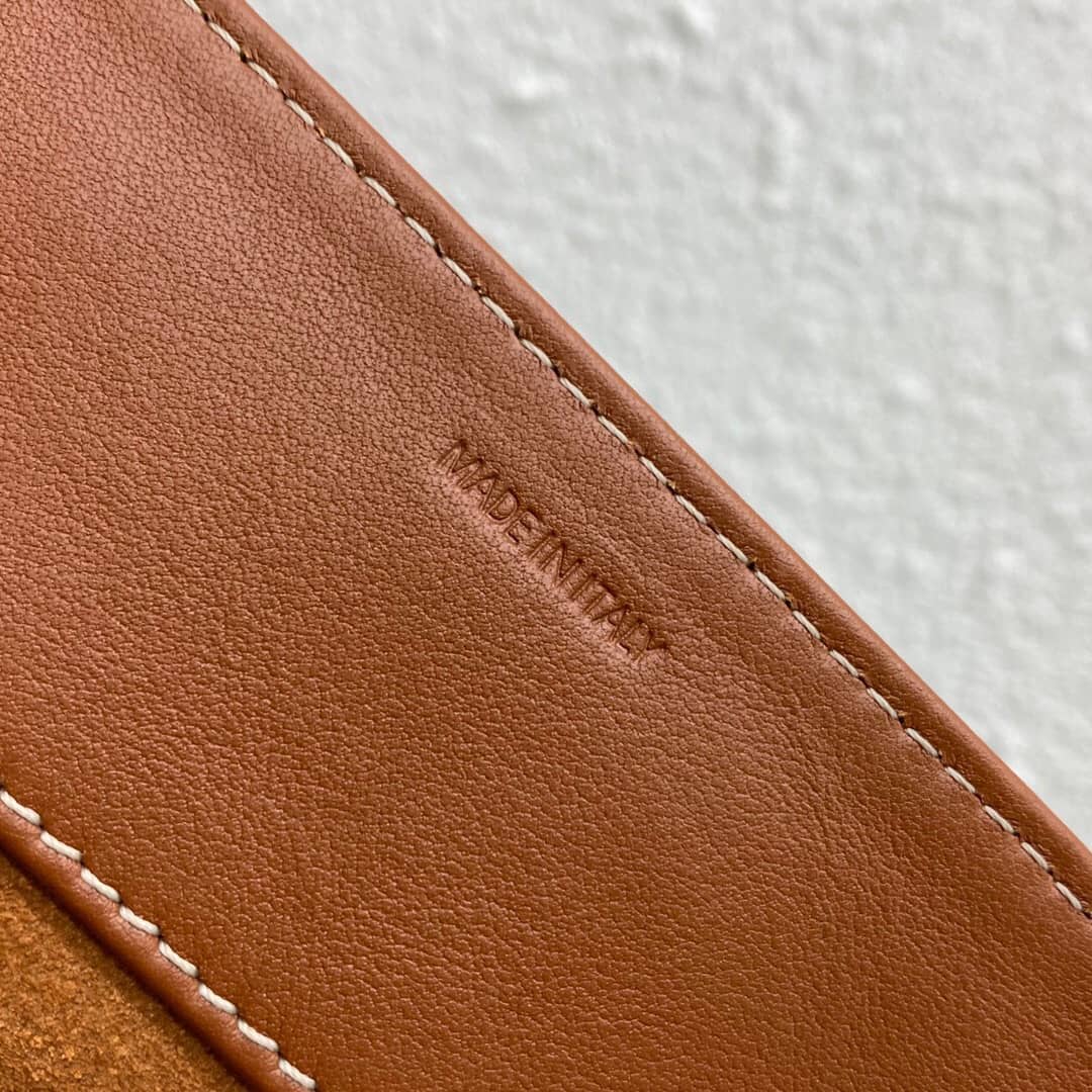 Ce1i*e Dupe  Medium Soft 16 Calfskin Replica Bag