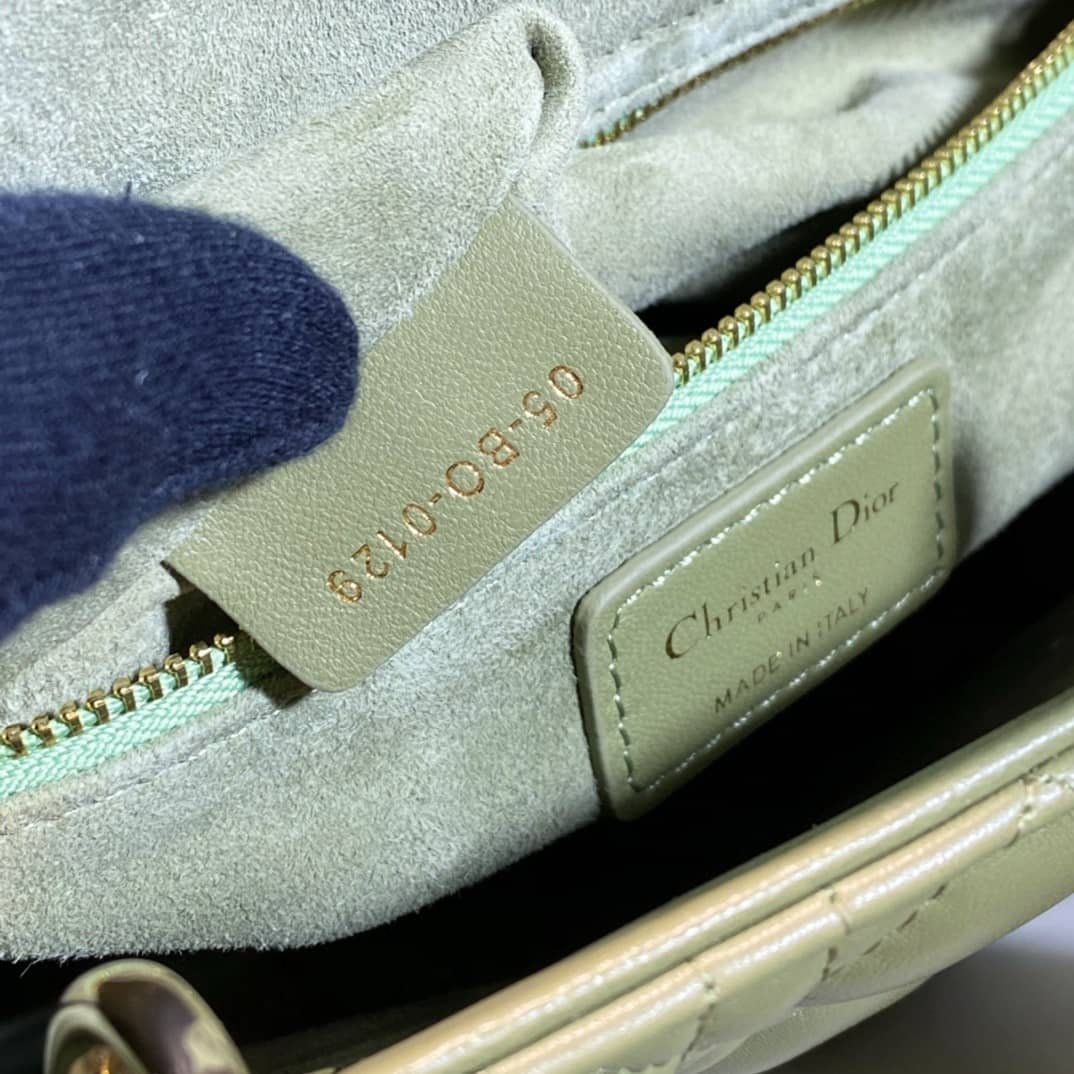 Chr1st1an D10r Lady D10r 24CM Replica Bag