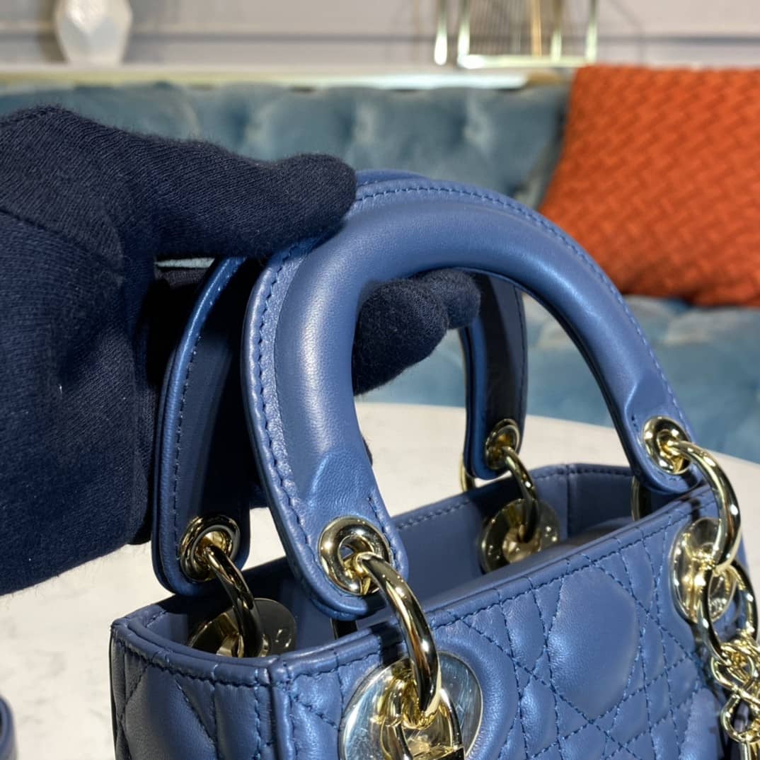 Chr1st1an D10r Lady D10r 17CM Replica Bag