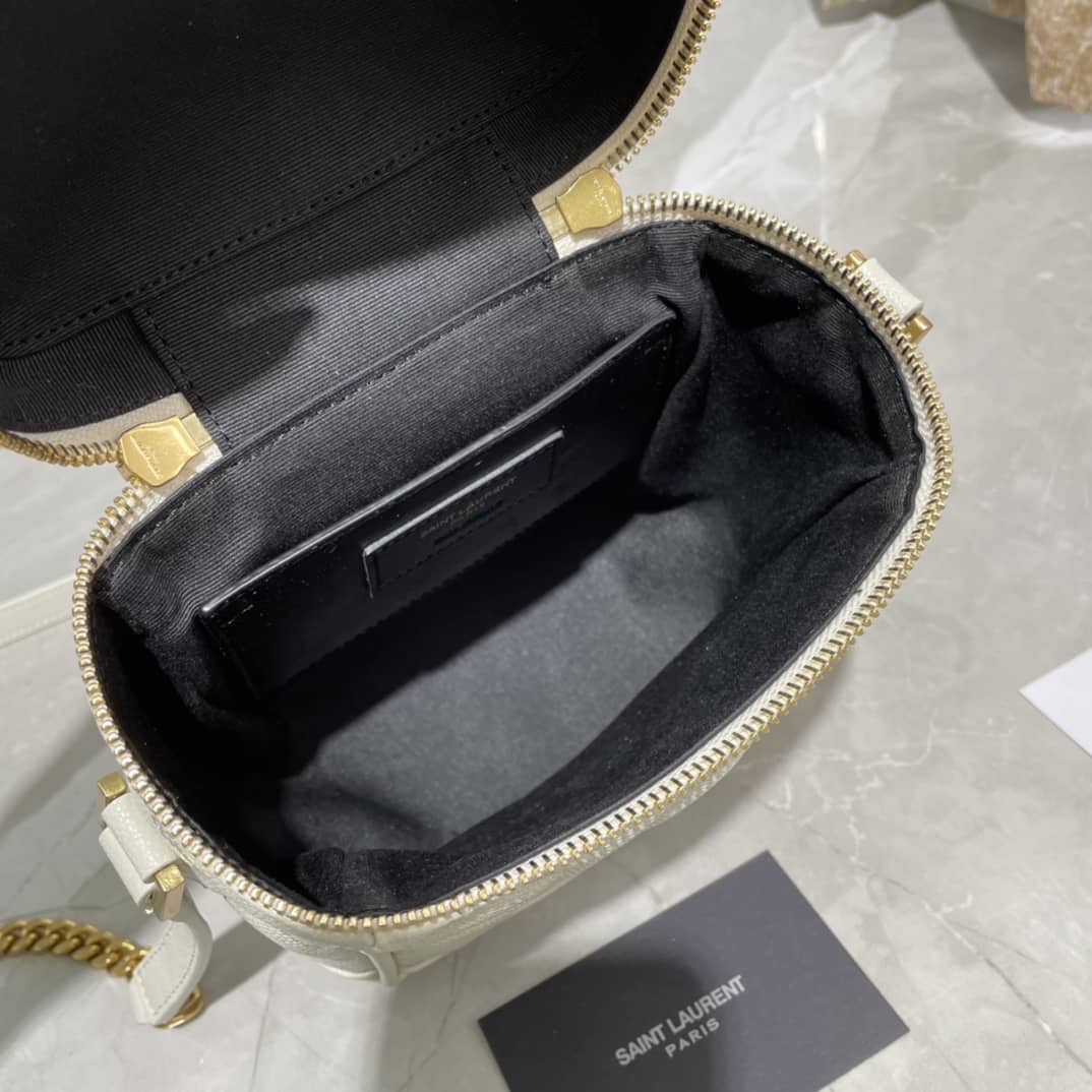 Y51 Replica 80s Carré-Quilted Vanity Replica Bag