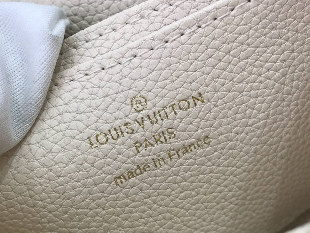 L0vis Vvtt0n Wallet Dupe Zippy CoinM80408