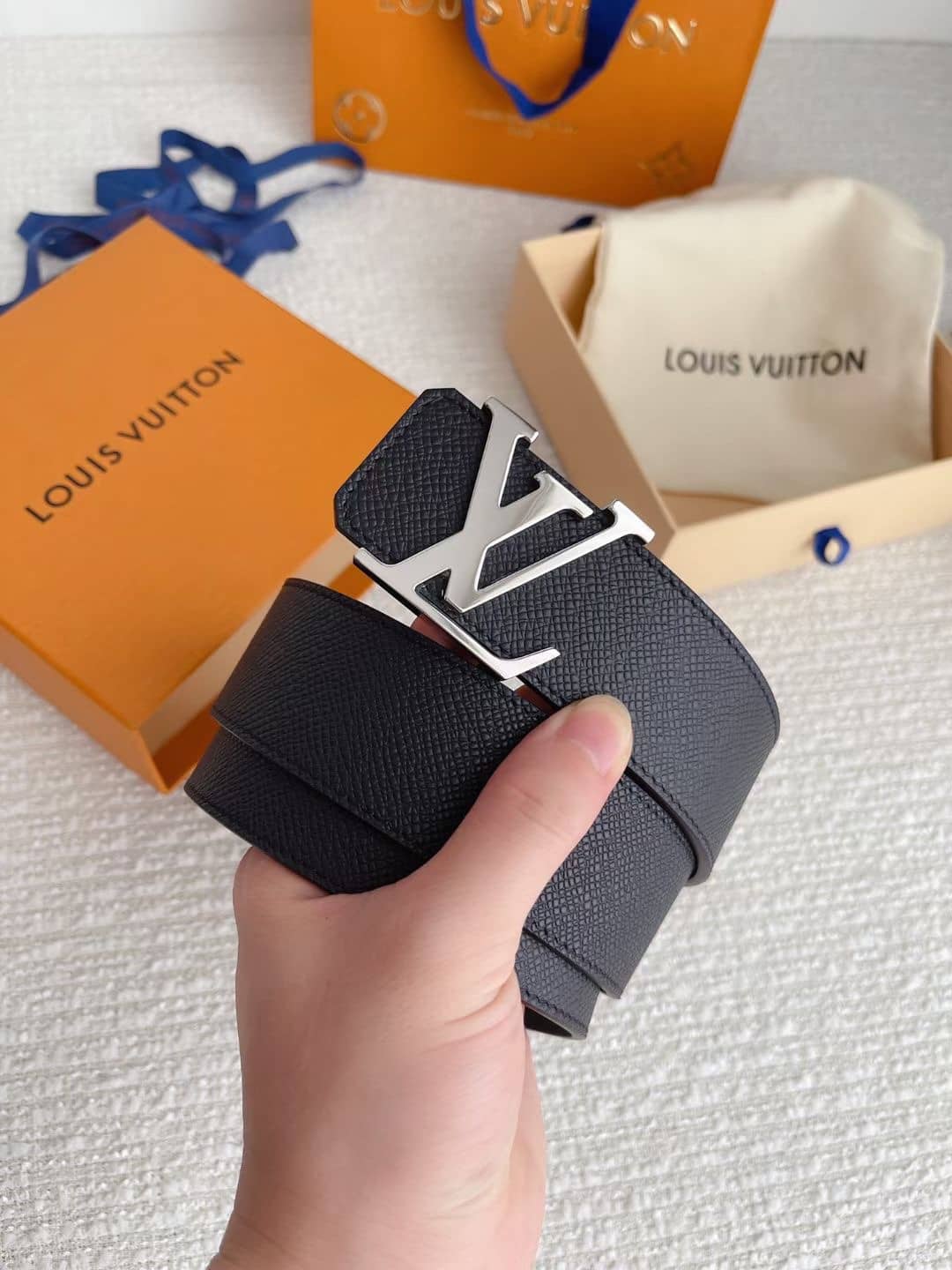 Cheap L0vis Vvtt0n Belt China 40mm