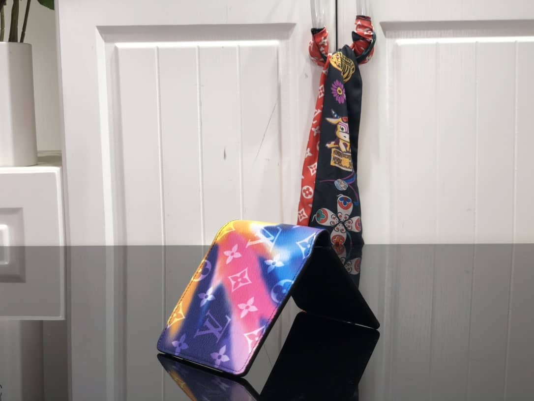 L0vis Vvtt0n Wallet Dupe AAA+