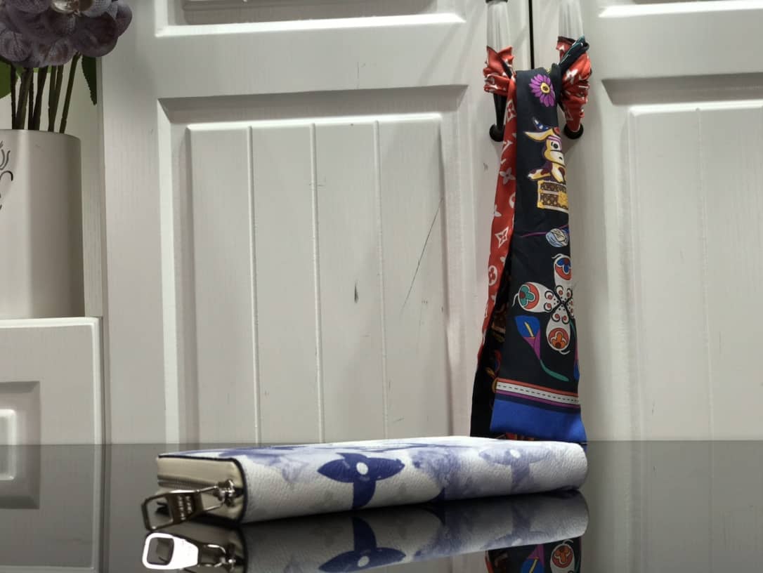 L0vis Vvtt0n Wallet Dupe Zippy Watercolor MonogramM80499