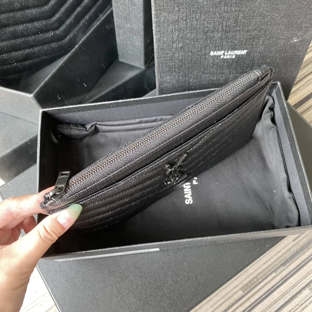 Y51 Clutch Replica Monogram Bill Pouch Black Metal