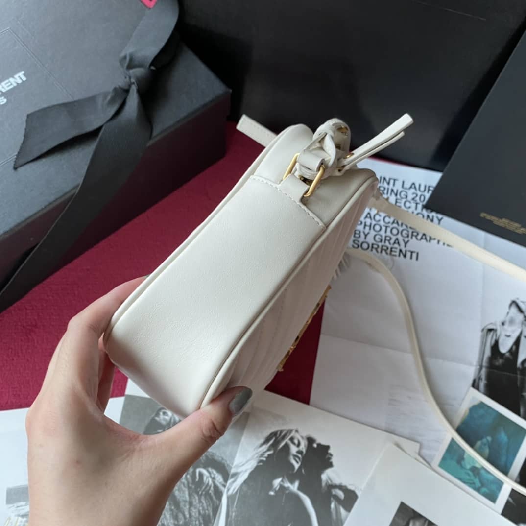 Y51 Lou Camera Replica Bag