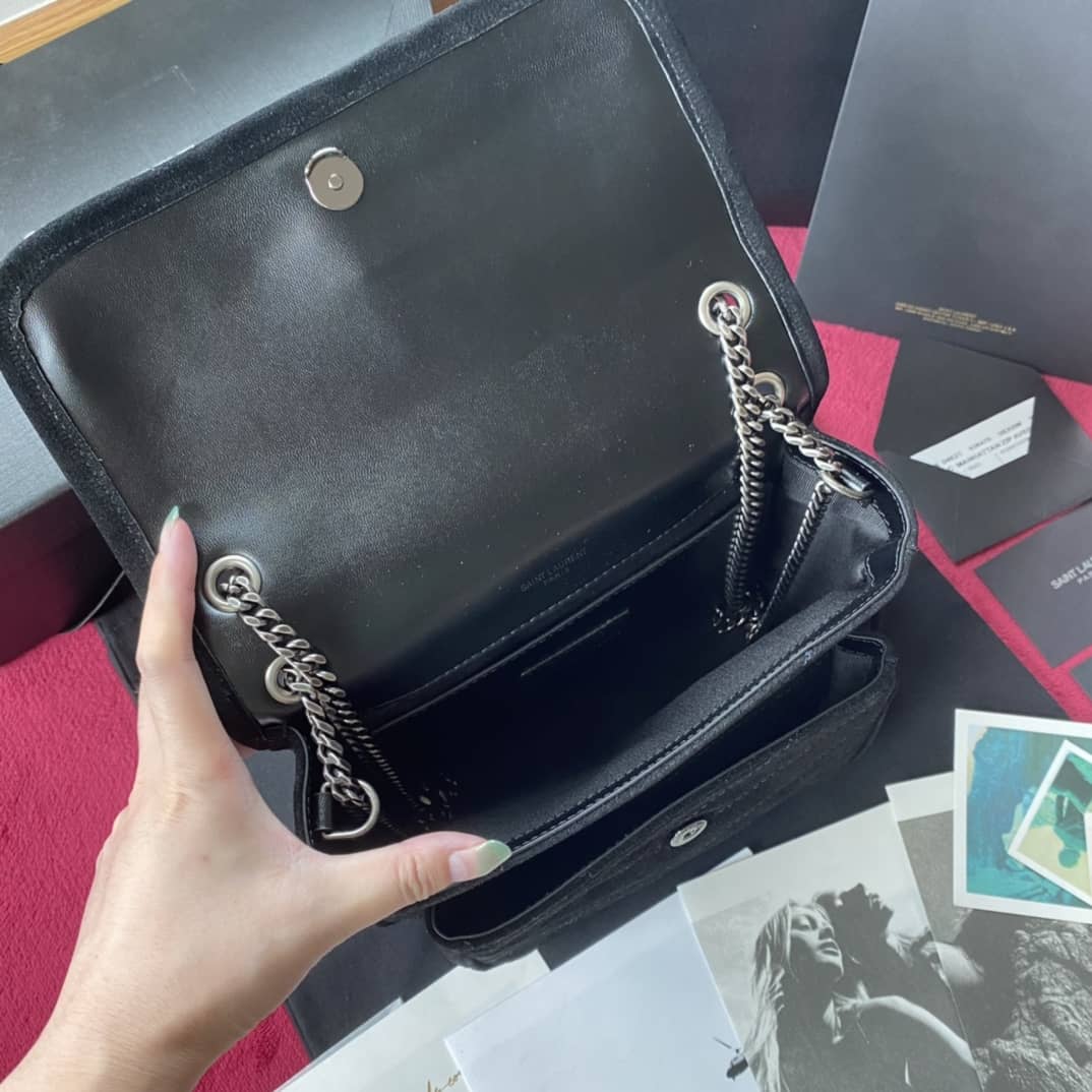 Y51 Dupes Bags Niki Small In Frosted Leather Black Bag