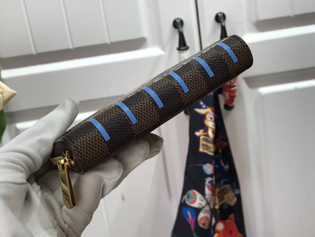 L0vis Vvtt0n Wallet Dupe Zippy Coin Christmas Holiday Box M60067