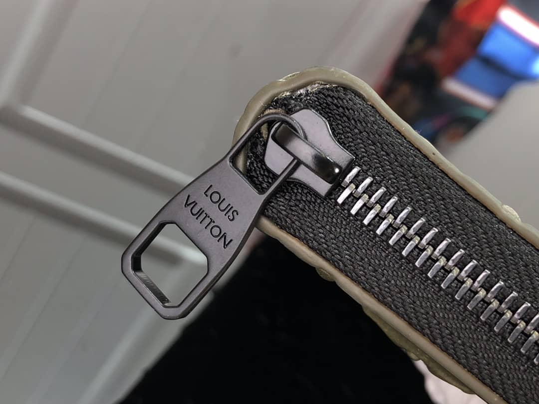 L0vis Vvtt0n Wallet Dupe Zippy Veltical Monogram Seal M80505