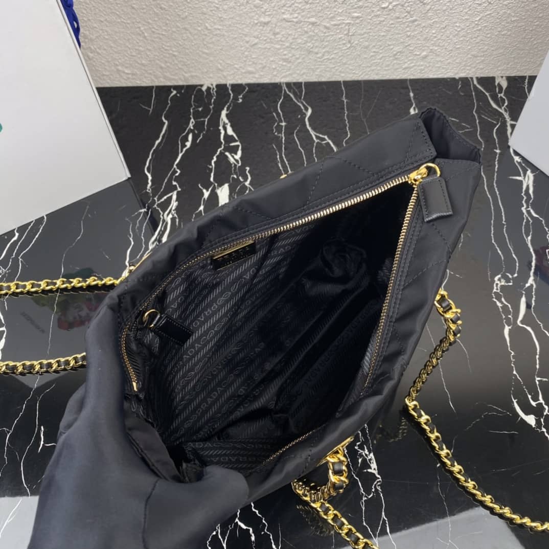 Replica Pra*as Leather Replica Tote